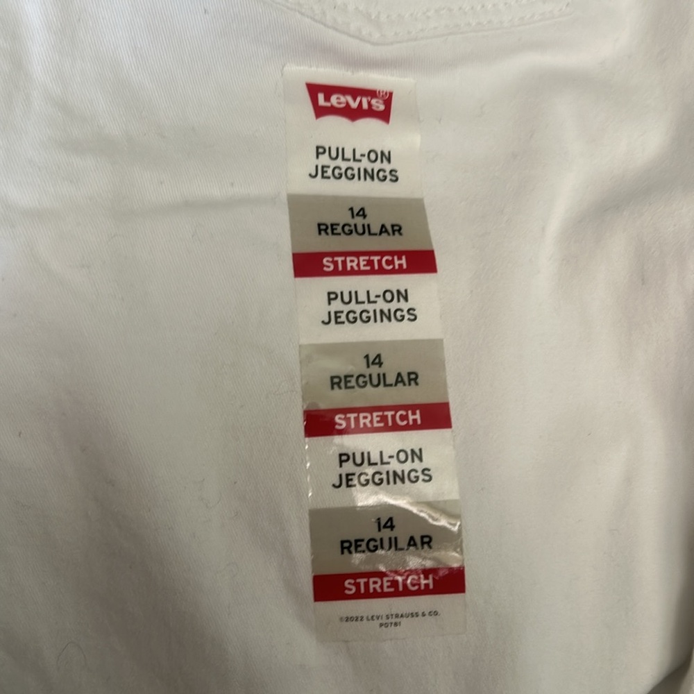 Levi’s Pull-On Jeggings - Picture 3 of 3